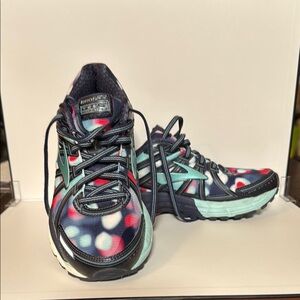 Brooks Blue and Pink GTS 17 Athletic Shoes with Cushion women's USA size 7